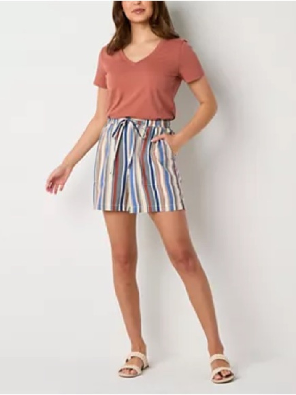 a.n.a. High-Rise 5 inch Pull on Shorts